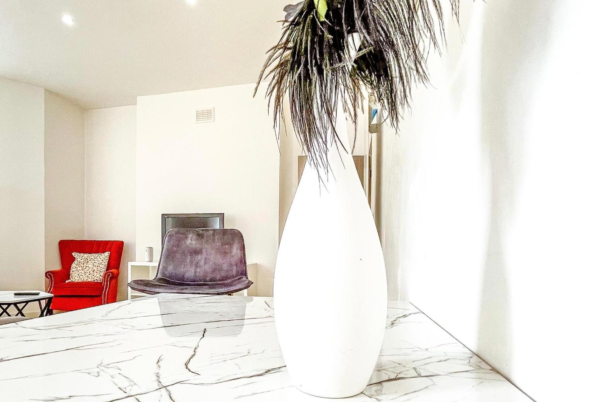 Appartamento 2-bed In Herbert Road Londra